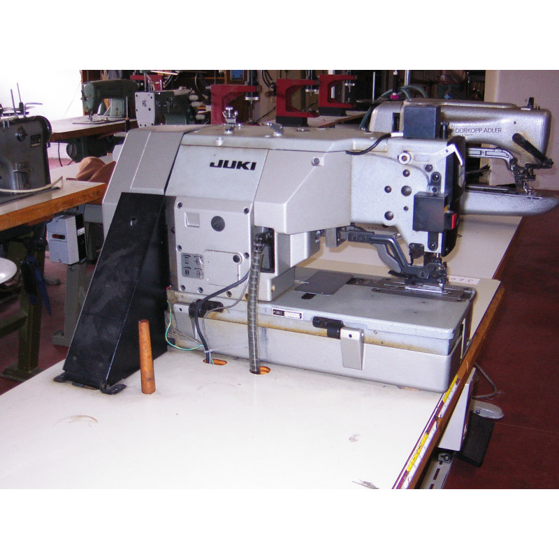 Dírkovací stroj JUKI LBH 790