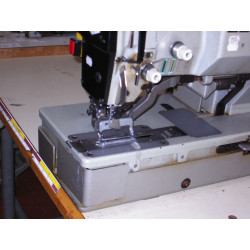 Dírkovací stroj JUKI LBH 790